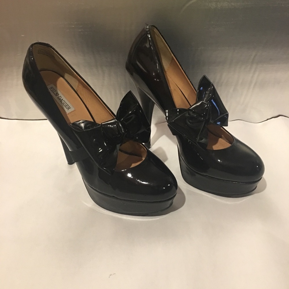 Kelsi Dagger 6” platforms heels EUC